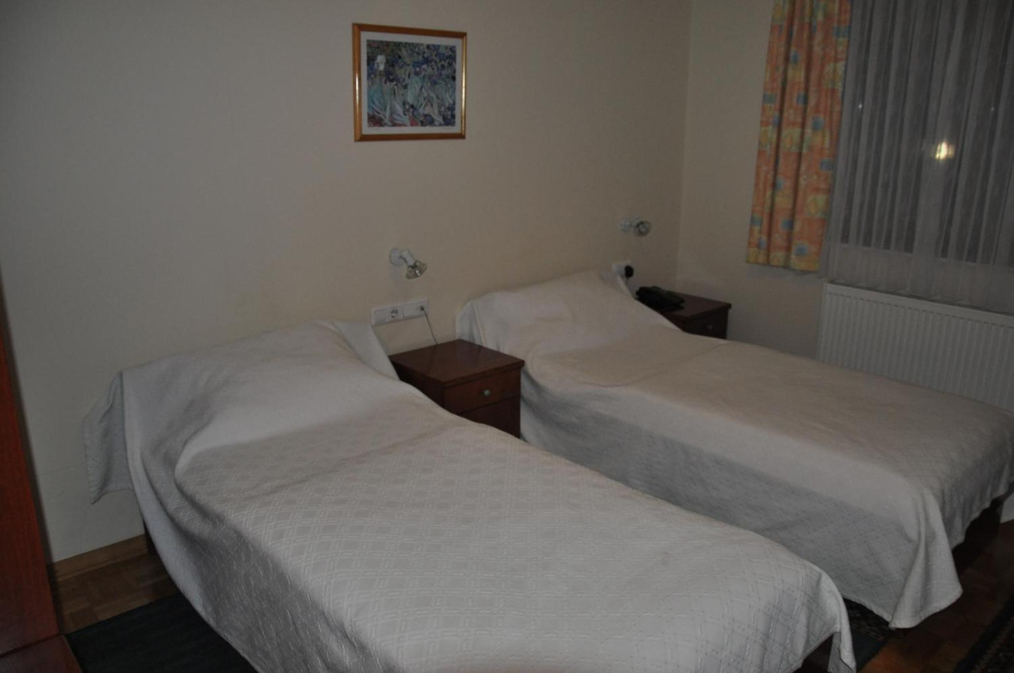 Kmecki Hram Guest house